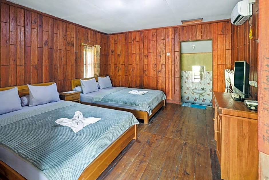 Sawarna Little Hula Hula