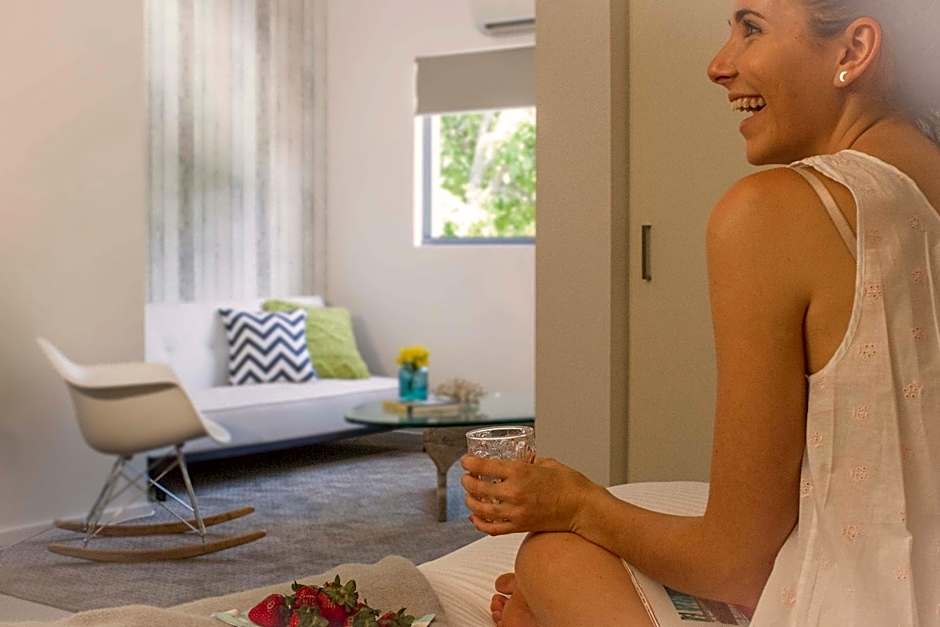 10 Hastings Street Motel