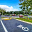 Pet friendly in Orlando area near Disney and ESPN Center