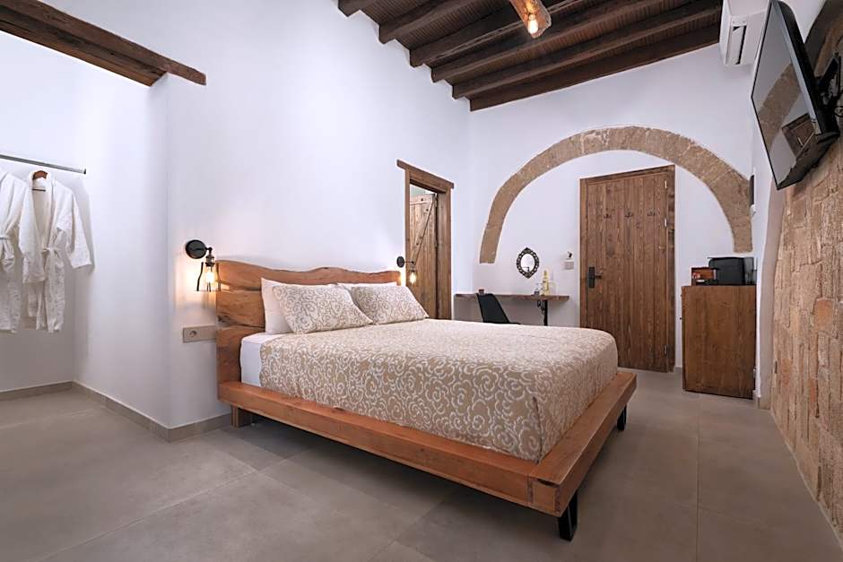 Ancient Knights Luxury Suites