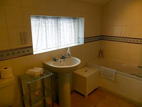 Meadowcroft Guest House