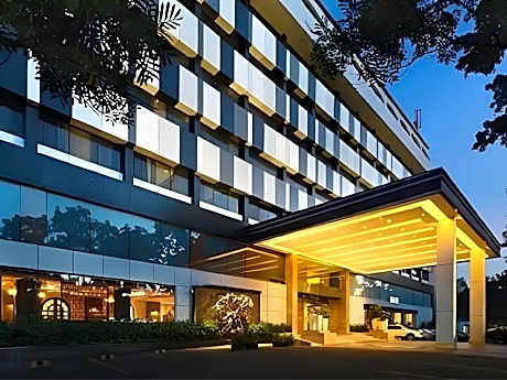 Hotel Polonia Medan Managed by Topotels