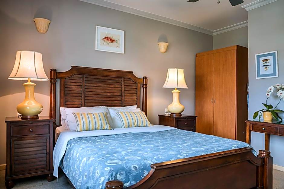 Balhambra Suites - Adults Only