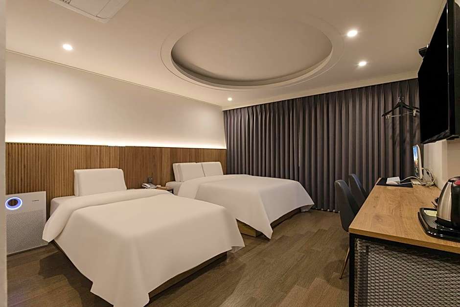 BEYOND HOTEL