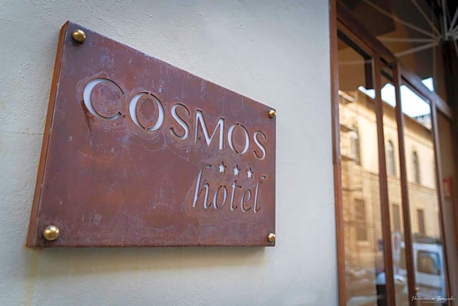 Hotel Cosmos