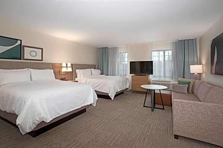 2 Queen Beds Studio Suite