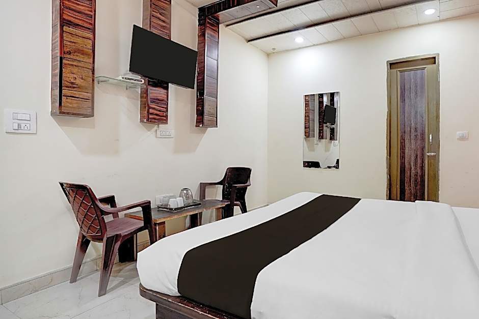 Super Hotel O Zirakpur City Court Complex Formerly The Platinum