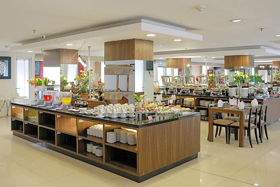 Gunawangsa Manyar Hotel