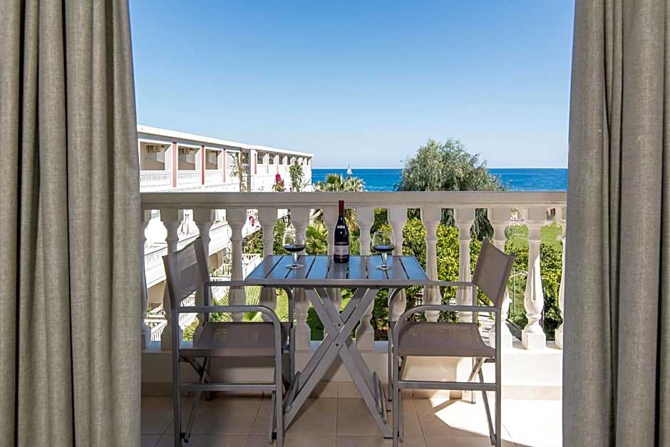 Belussi Beach Hotel & Suites