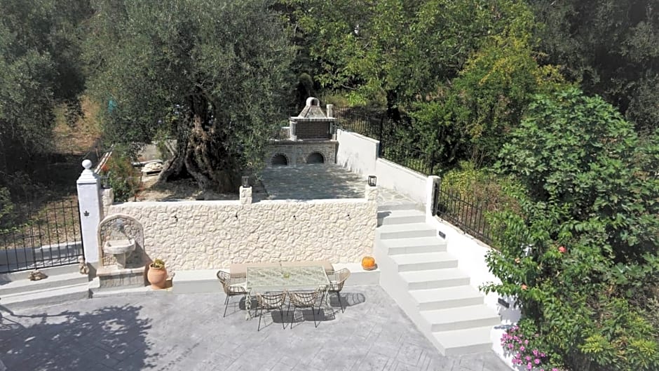 Secluded Serenity - A Tranquil Suite in Corfu