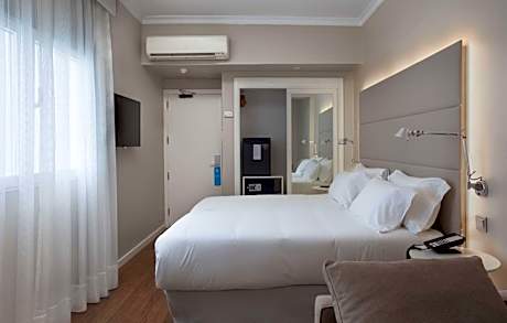 Double or Twin Room with Extra Bed (2 Adults + 1 Child)