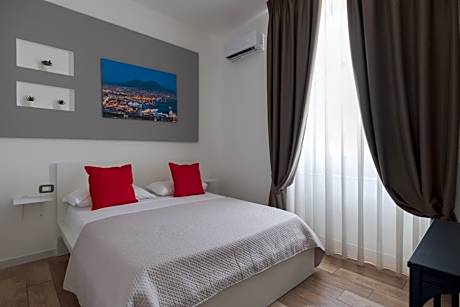 Naples Gateway Rooms