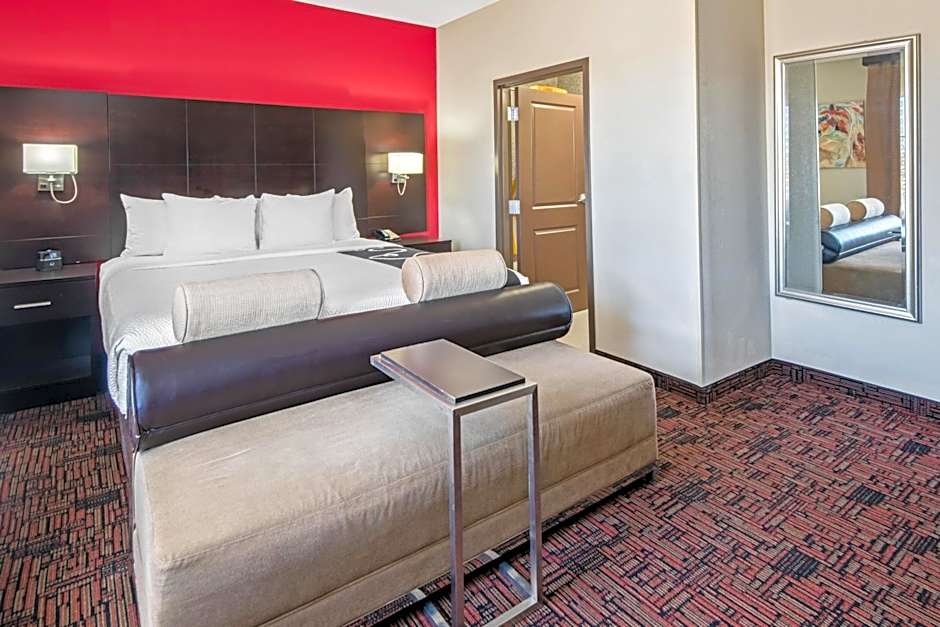 La Quinta Inn & Suites by Wyndham Elk City