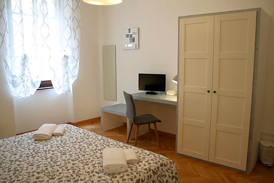 Casa Mia - NO Reception