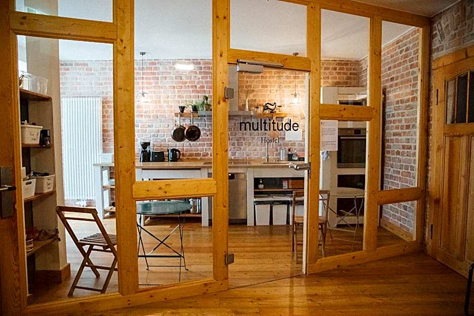 Hostel Multitude