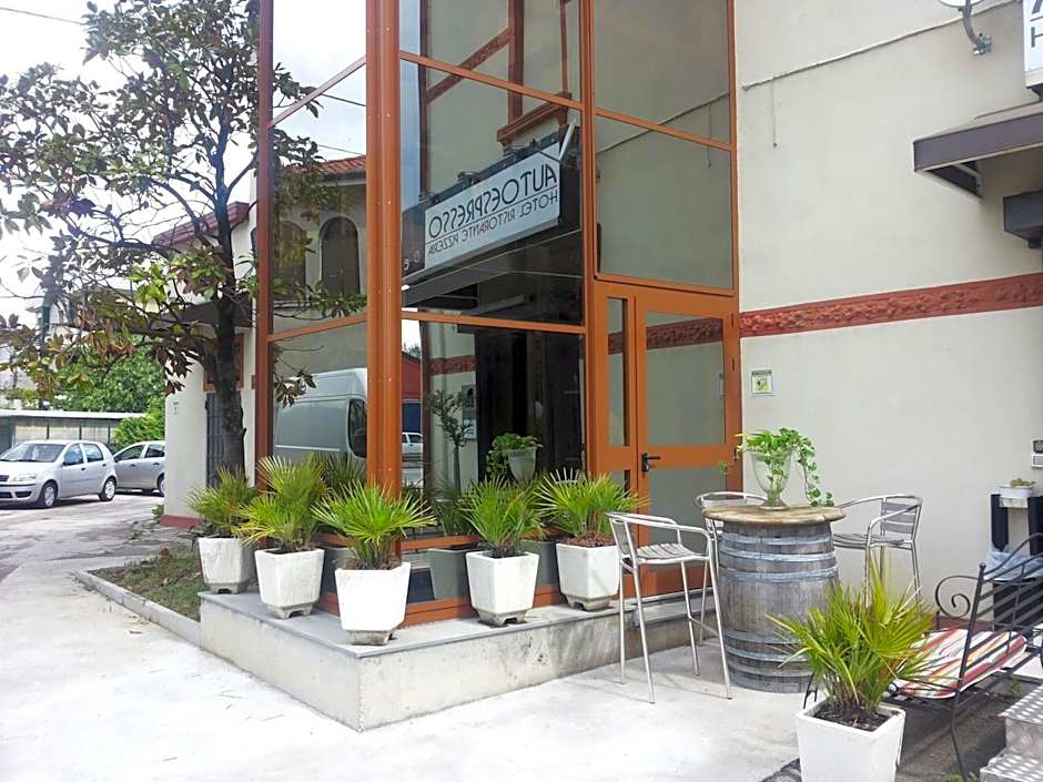 Hotel Autoespresso Venice - Atika & Atif