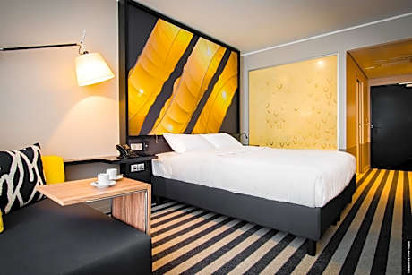 City View Room with King Bed