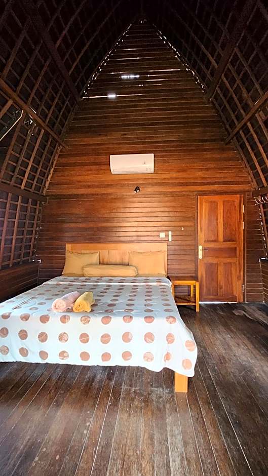 Suka Beach Bungalow