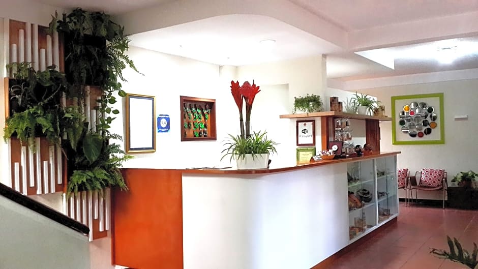 Árbol de Fuego Eco-Hotel