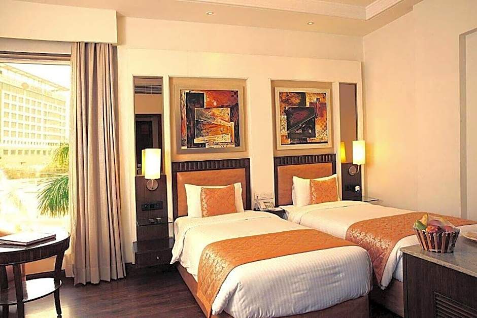 Inde Hotel Signature Tower