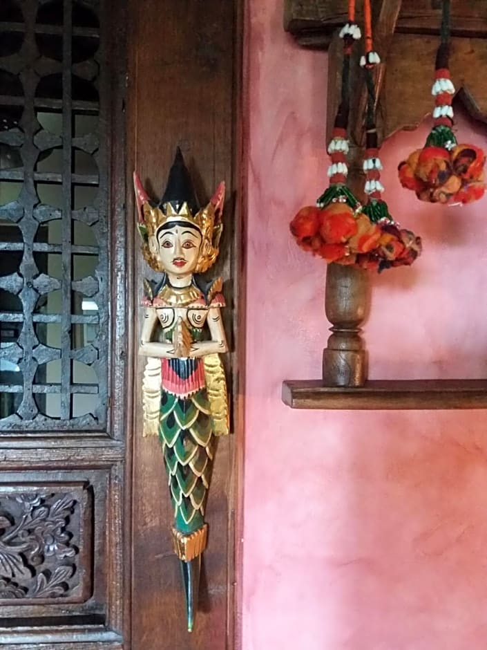 Les Folies de la Serve