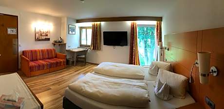 Double Room with Shower