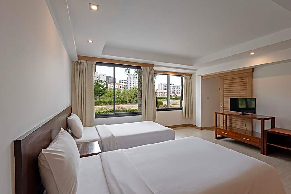 Photo 1 of 4 of Superior 2 Beds