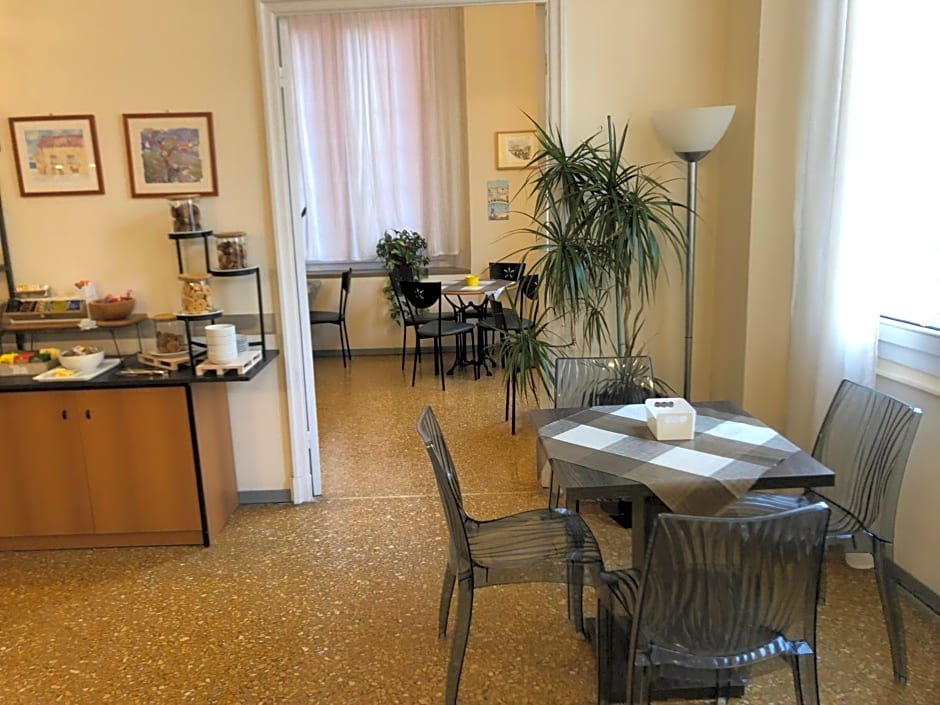 Hotel Cairoli