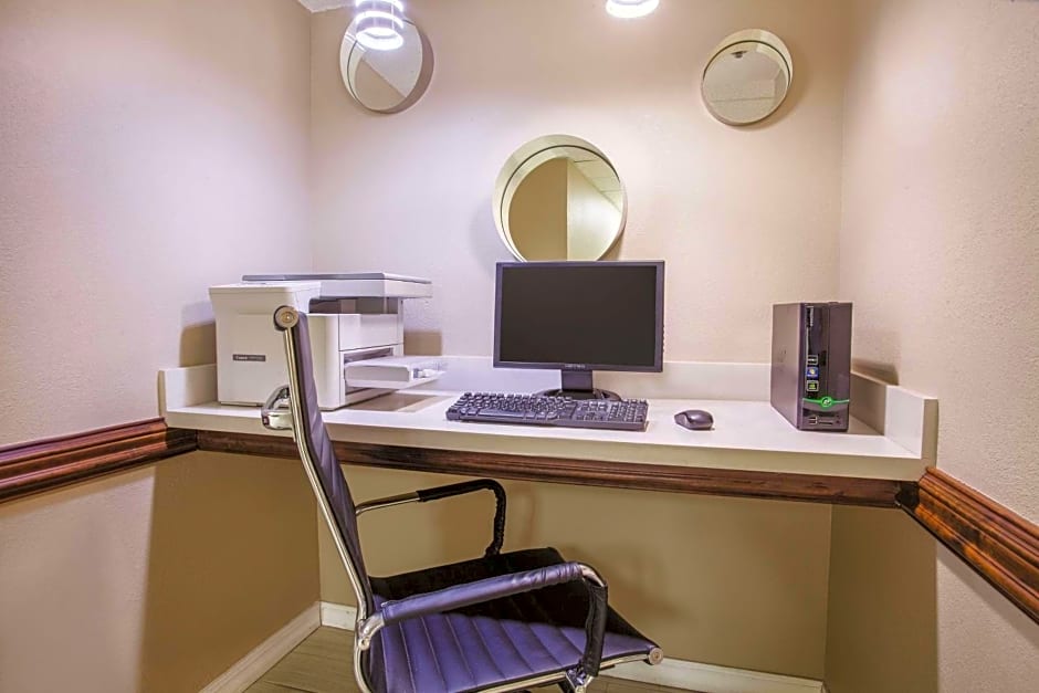 La Quinta Inn by Wyndham Moss Point - Pascagoula