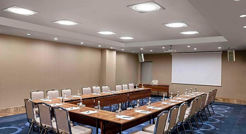 DoubleTree by Hilton Istanbul Gayrettepe