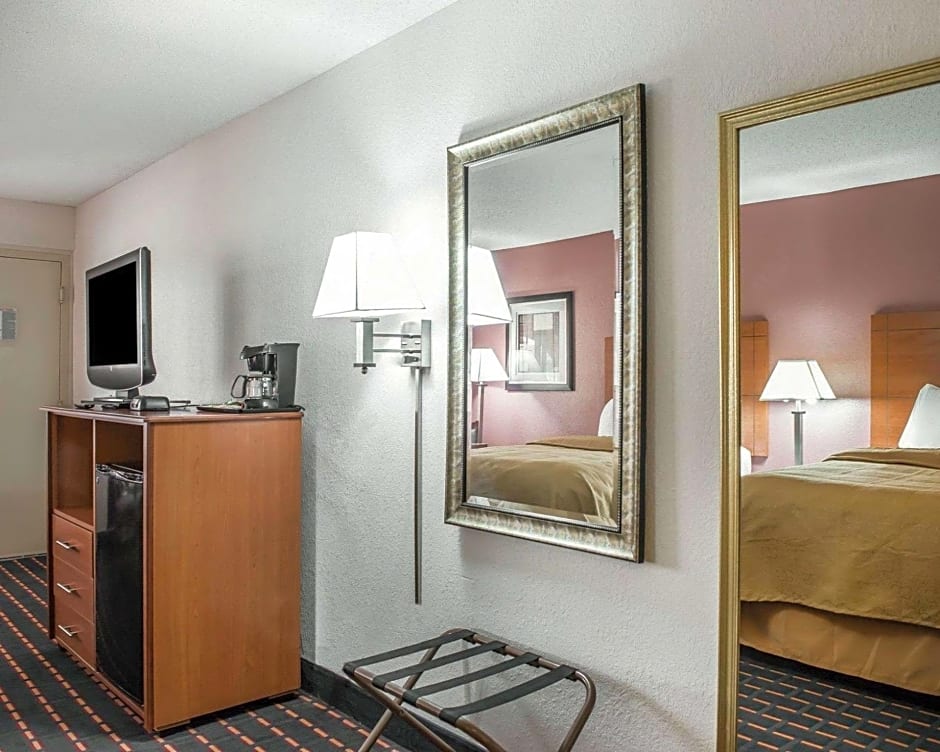 Quality Inn Marianna South