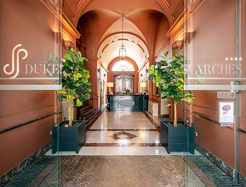 Dukes' Arches Brugge Adults only