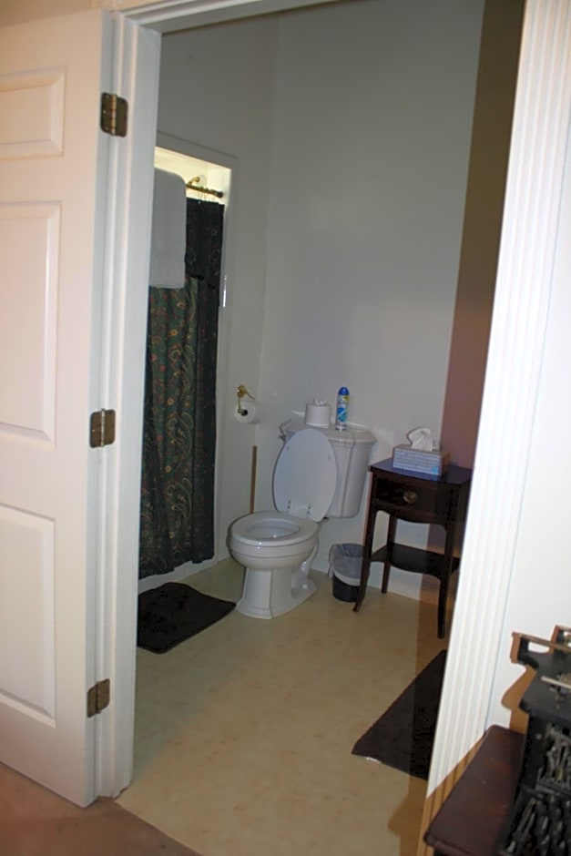 Woodrow House Bed & Breakfast