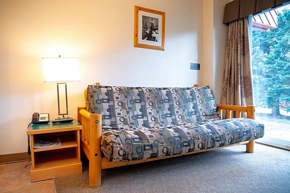 Rocky Mountain Ski Lodge