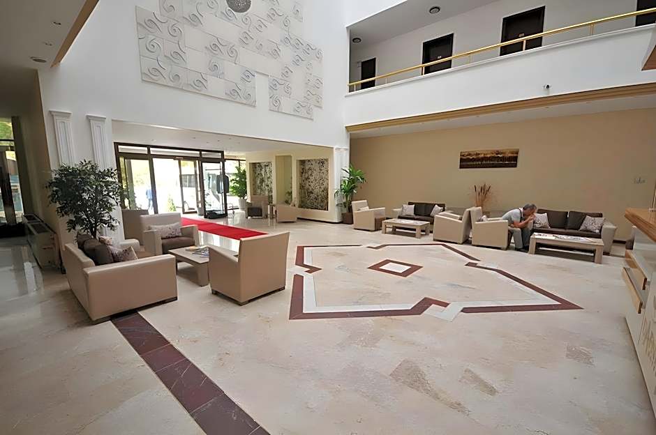 Dafne Hotel