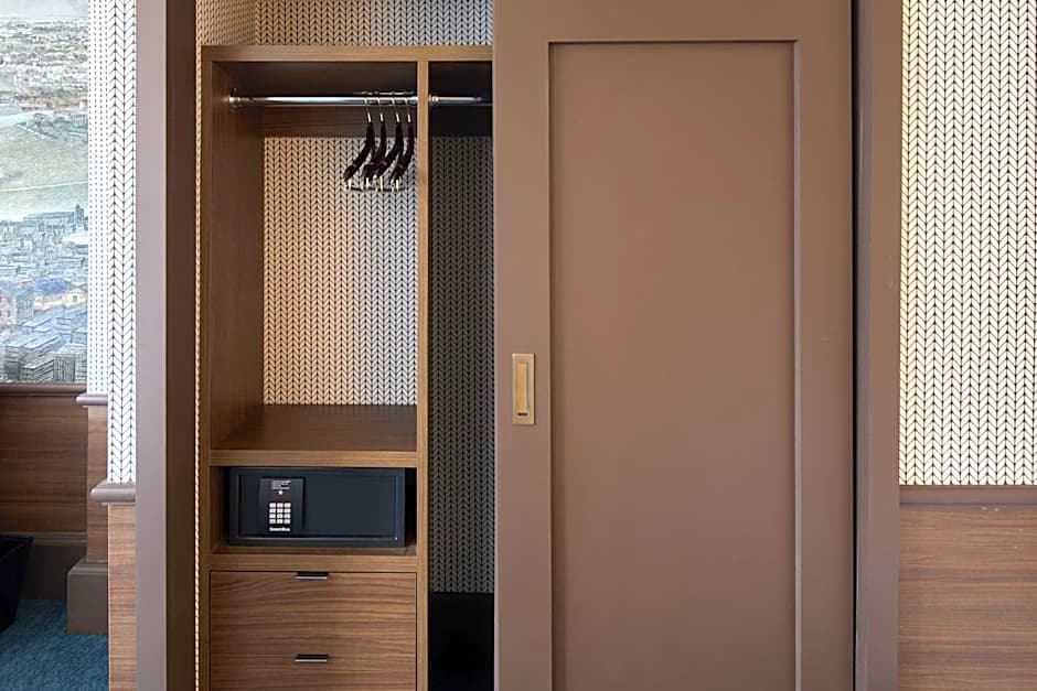 Hotel Cleveland Autograph Collection