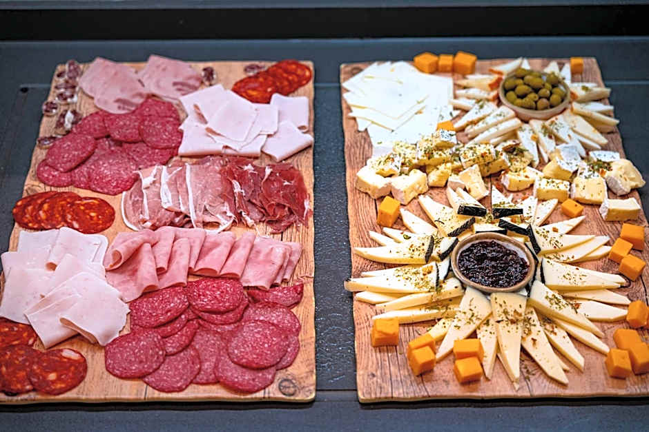 Casa Alhaja by Shiadu