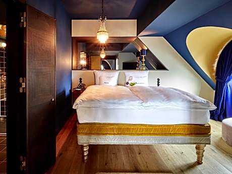 Peacock Suite