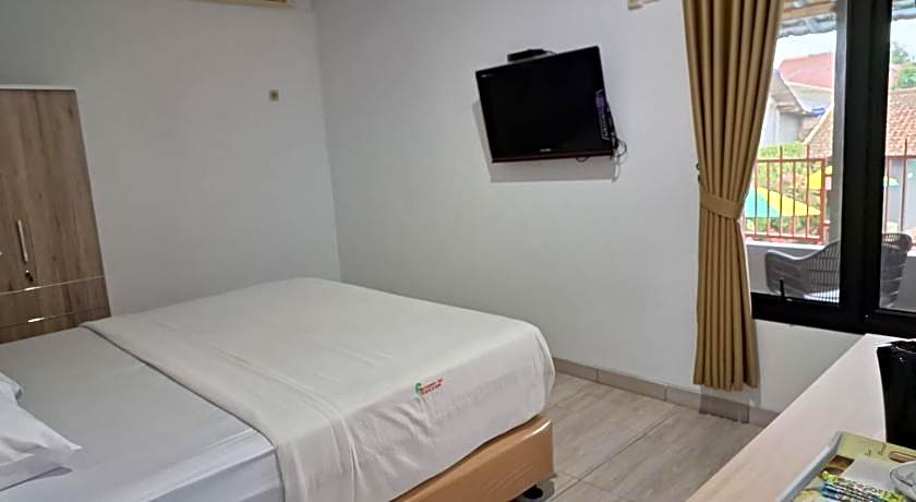 Grand Ciwareng Inn by MyHome Hospitality
