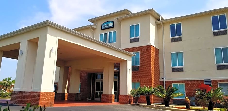 Home Inn & Suites