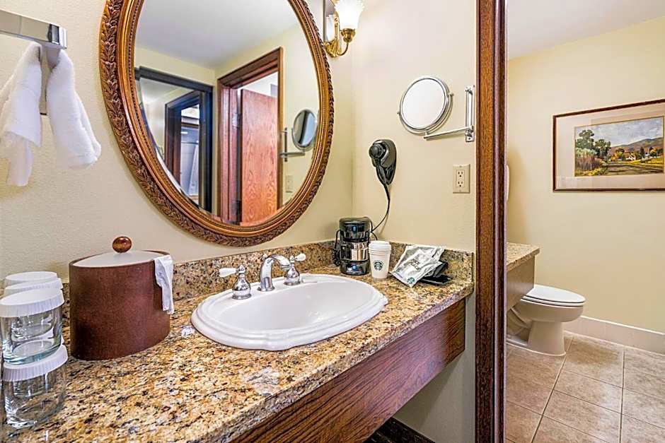 Photo 1 of 3 of Family Suite