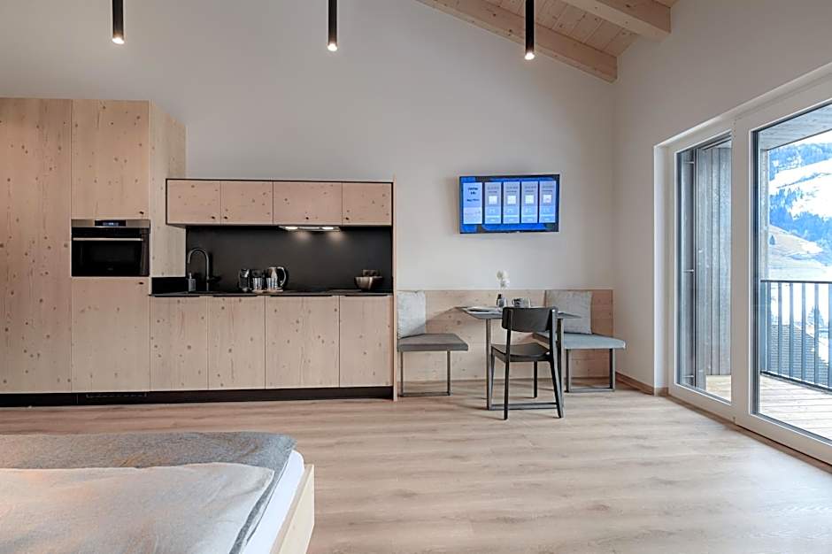 Simple Life Apartments