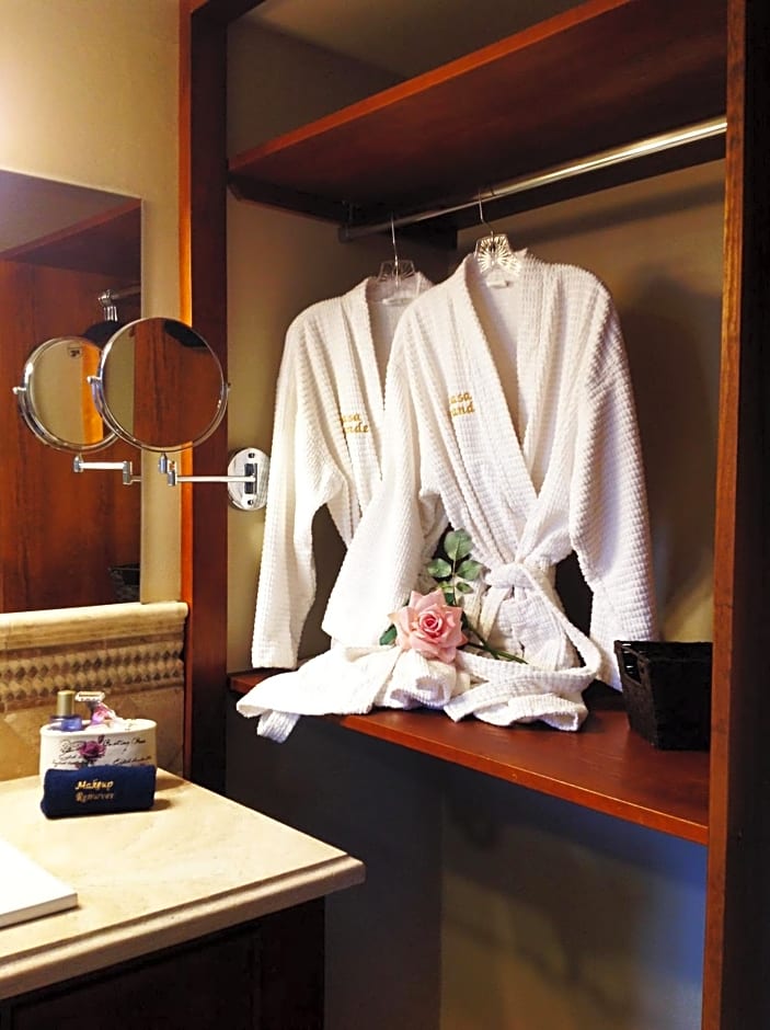 Casa Grande Luxury Boutique Hotel