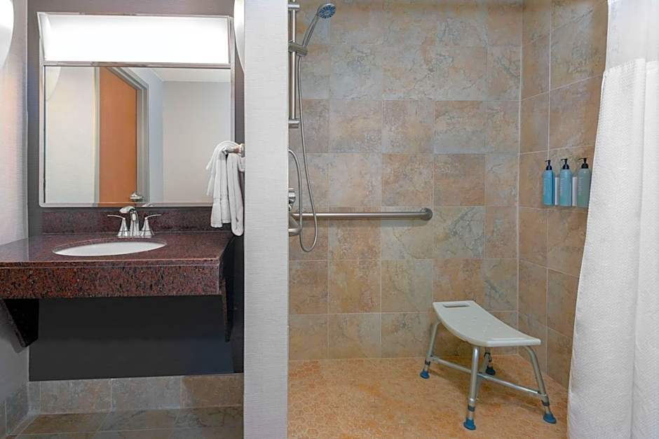 Courtyard by Marriott Sarasota at University Town Center 