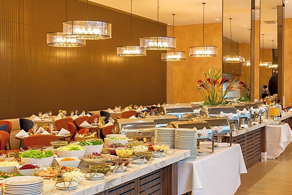 Royal Palm Tower Anhanguera