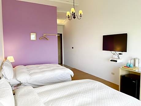 Deluxe Quadruple Room with Mountain View