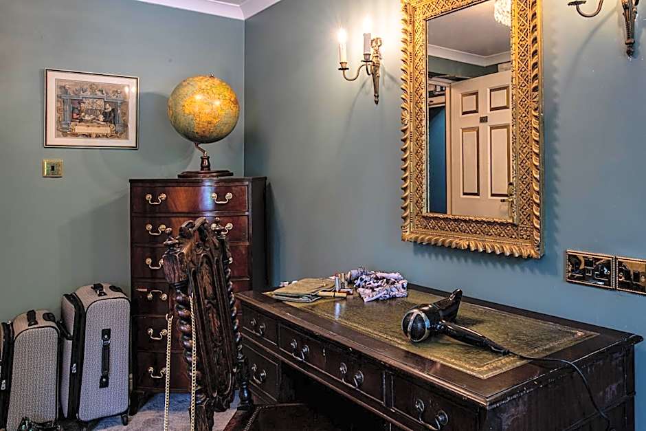 Melville Castle Hotel