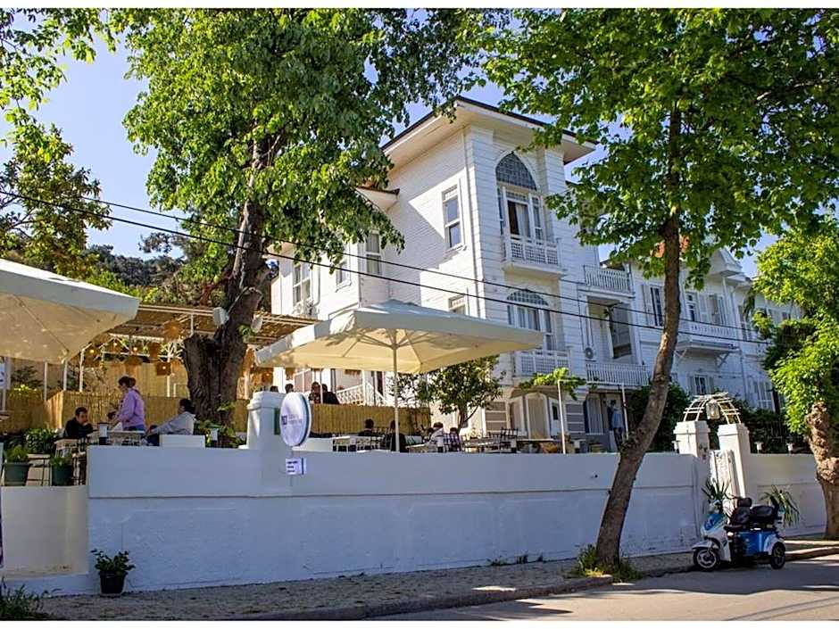 IKIGAI VILLA RIFAT HOTEL