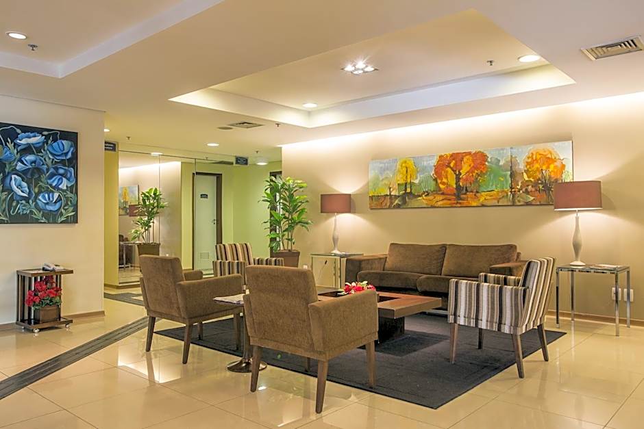 Astron Hotel Bauru by Nobile