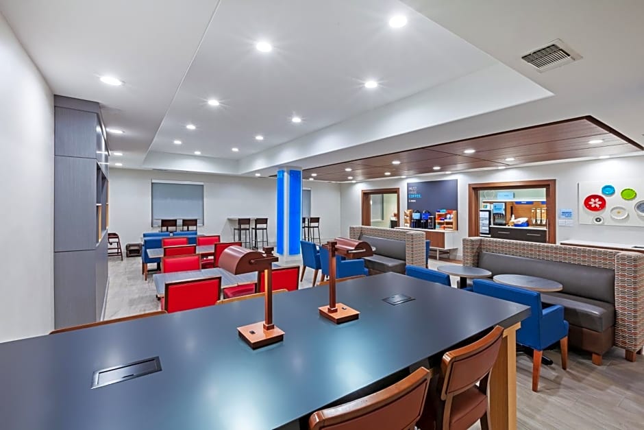 Holiday Inn Express And Suites Longview South I20 By IHG